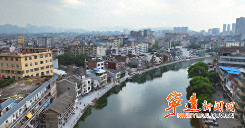 宁远文庙古街焕新亮相 成市民休闲打卡新地标