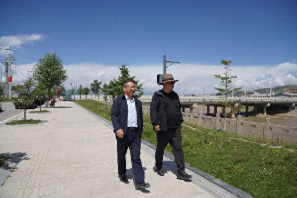 龙真泽郎调研扎崇文化旅游季筹备情况