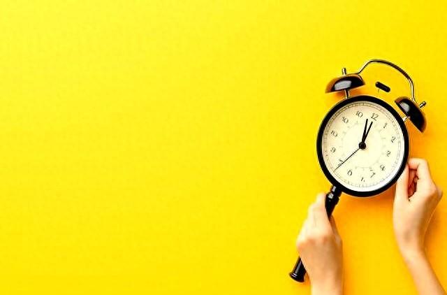 减肥的最佳时间段：一天中2个时间段，熬过去就瘦下来了