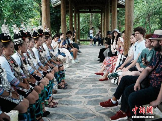 贵州多维发力推进旅游产业化 加速建设世界级旅游目的地