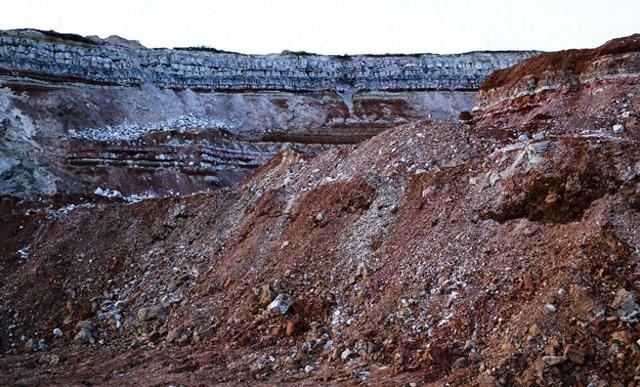 越南举全国之力，拿出350万吨稀土，借中美稀土交锋全力赌上一把