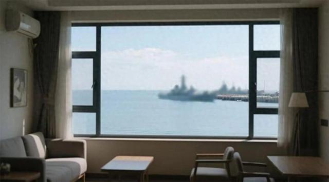 民宿里住了一位长期闭门不出的客人？当心是间谍！