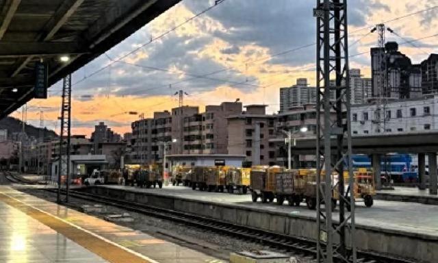 和老公在甘肃兰州住了半个月，老公直接不想回去，直呼太安逸了～