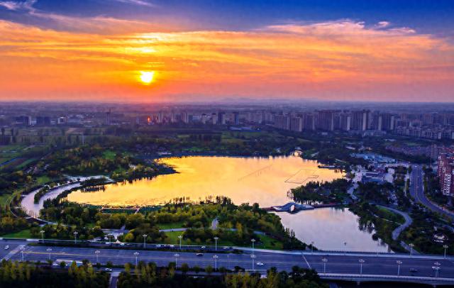 图说遂平：秋水落霞 诗画美景