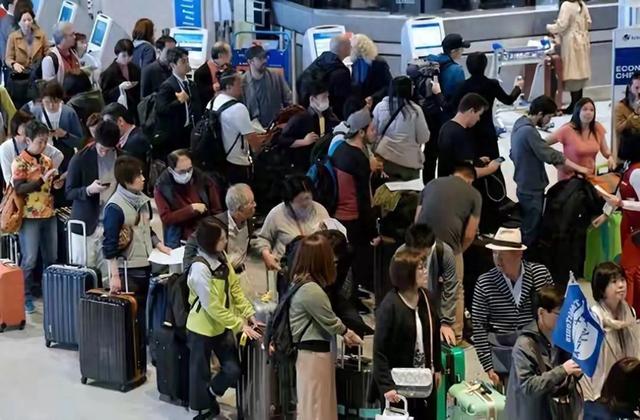 大量日本游客涌入北京，打着旅游幌子不去旅游不吃美食，为啥来？