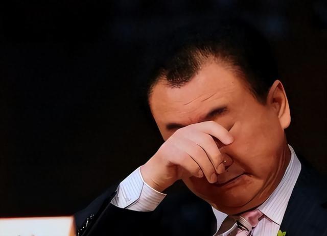 陪睡陪玩只是冰山一角！万达蒸发800亿后，王思聪再次传出大丑闻