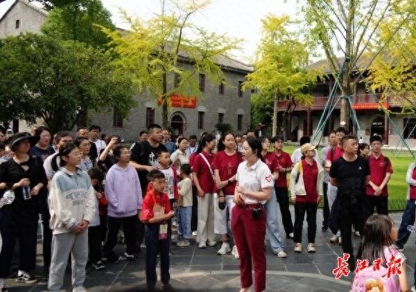 国庆假期武汉红色旅游热度高