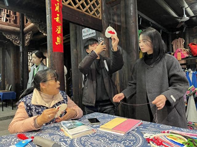 以“网”为媒聚活力 以“创”赋能绘铜城