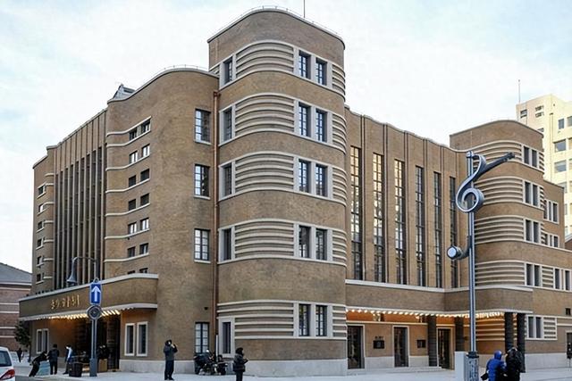 文化中国行—百年剧场 焕然新“声”｜让“老观众”变身音乐厅“新听众”