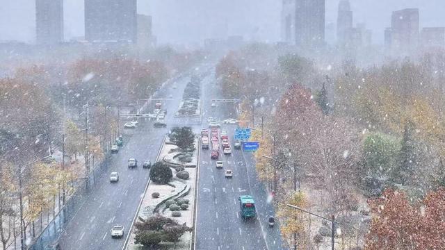 广饶今冬初雪，如约而至！太梦幻了！