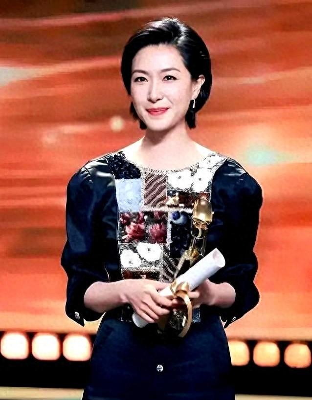 她是最干净的女演员、因七次拒绝导演要求被封杀，如今凭实力走红