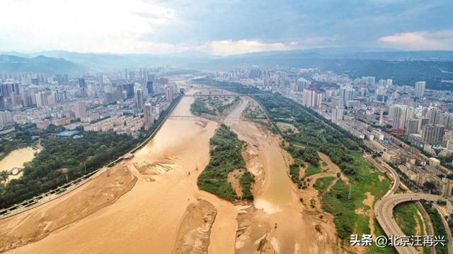 长江大桥上的网红小镇在哪里？涪陵蔺市