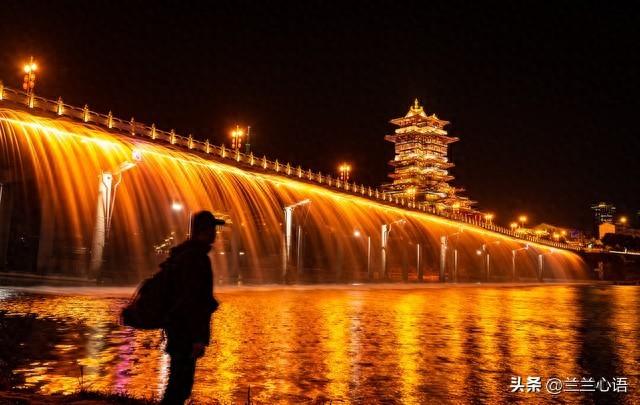 诗意伤感的6个字的名字（为您精心创作10个情感丰富令人回味的标题）