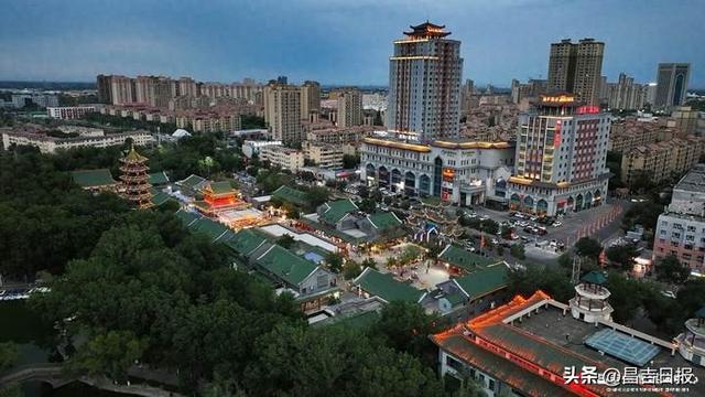 打卡190万人次！这条昌吉小吃街凭什么火出圈？