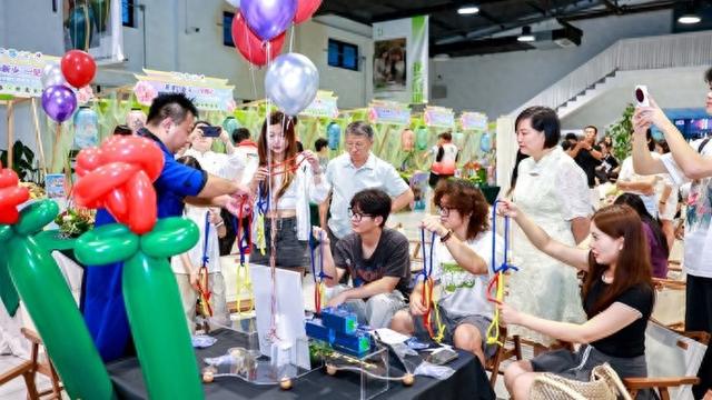 2025第三届上海华新虹桥花卉文化旅游节开幕