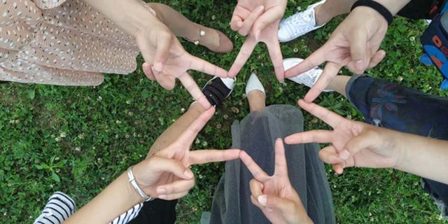 碳酸氢铵和氢氧化钠反应的化学方程式？（［高一至高三化学方程式］很难搞到）