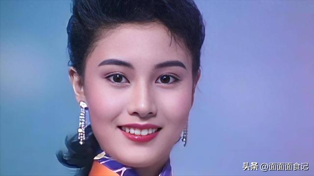 14岁已是“人间尤物”，被富豪看中花1亿娶回家，现55岁风韵犹存