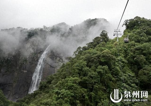 德化岱仙瀑布：飞流直下三千尺