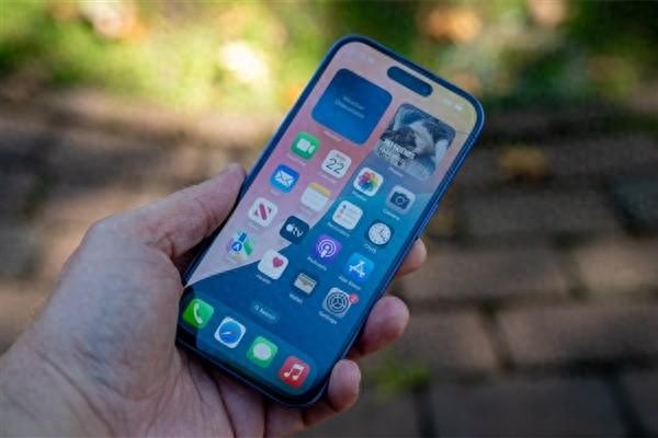 量产问题已解决！iPhone 17 Pro系列或将首发屏幕抗刮抗反射涂层