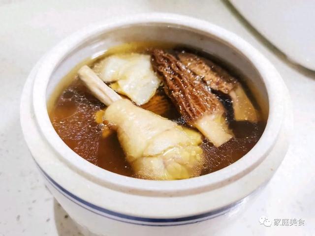 小孩可以喝花胶炖鸡汤吗 2026年花胶煲鸡小孩可以喝吗