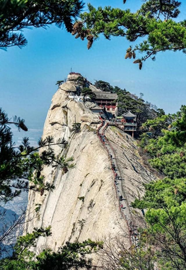 中国5座难爬的名山，爬过2座算及格，全爬过就太厉害了