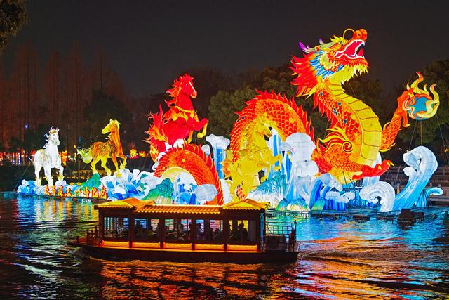 花灯璀璨迎新年