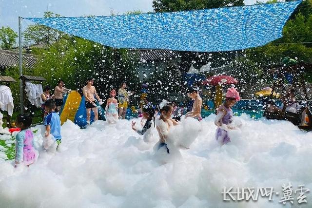 河北遵化：夏日文旅多点开花 清凉经济持续升温