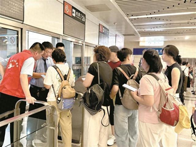 “完全不用操心行程”，还有实惠的价格 江浙沪景区直通车火爆的密码