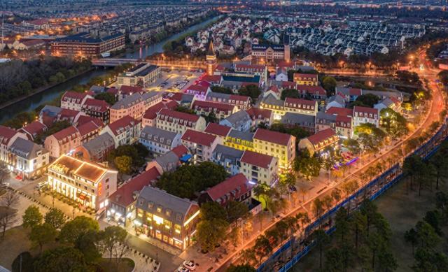 古镇罗店的暖春灯会：灯映罗溪春，风华是江南