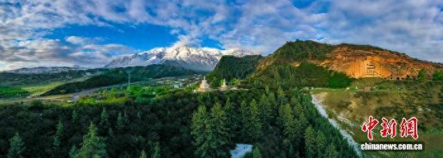 马蹄石窟群旅游区“一眼千年”：既是休憩胜地，也是历史窗口