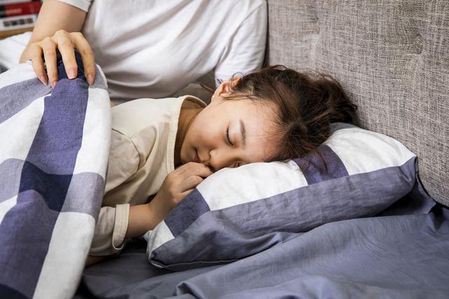 逃出梦中卧室攻略（跟妈妈睡和不跟妈妈睡的孩子）