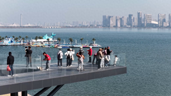 九江八里湖新区：“取景框”里看风景 休闲街区引客来