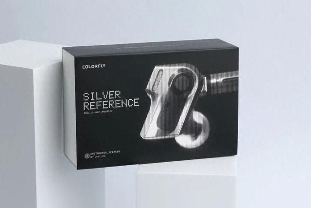以独特三动圈架构搅动千元内市场——Colorfly SR银参考入耳式耳机