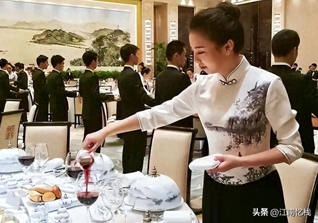 央视国宴上的那瓶水火了！不是娃哈哈，更不是农夫山泉