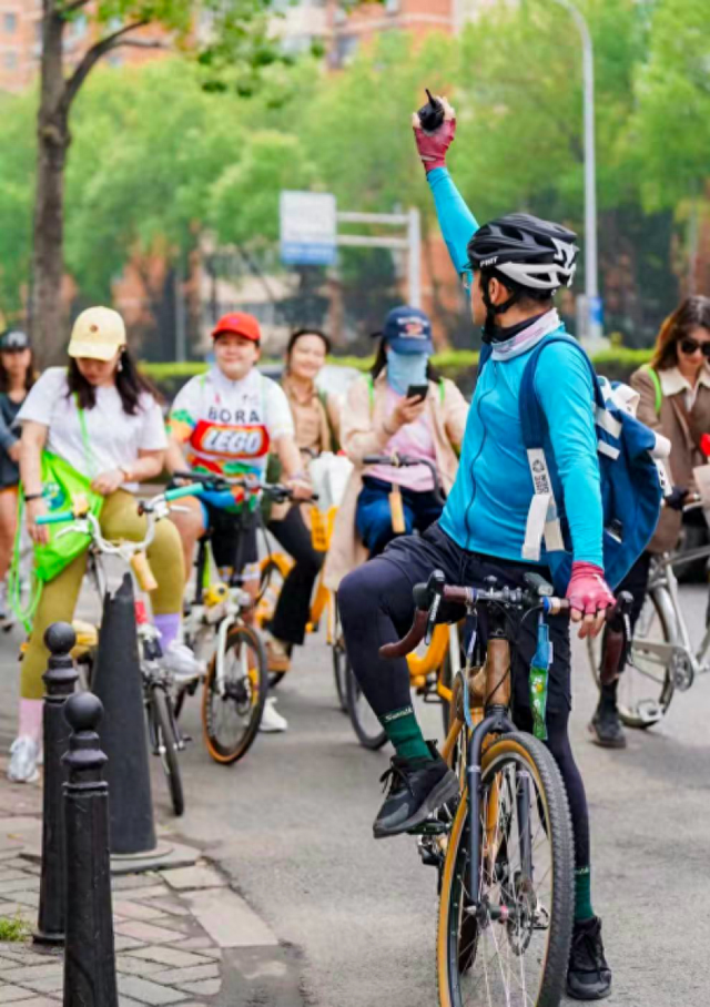 当骑行遇上闲置纸袋：一场“慢递”的城市低碳循环实验