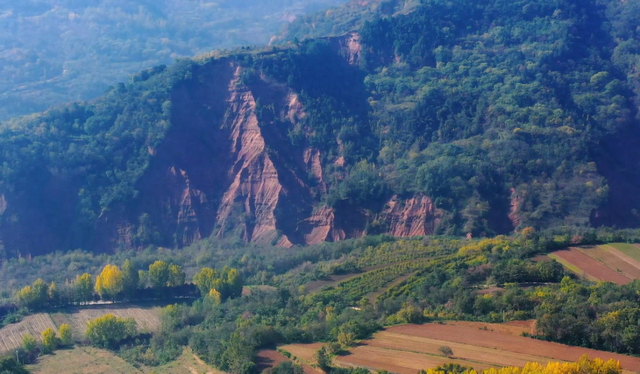 藏在骊山深处的调色盘，每一帧都是绝美风景→