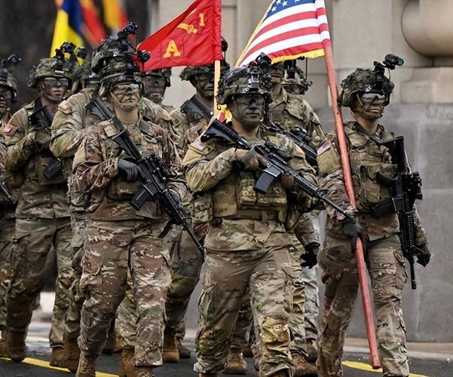 局势已经恶化，19国派兵堵门，解放军通告全球！中俄军方联手了