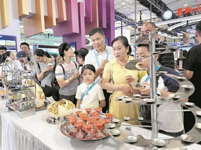 高原风情绽羊城 ——第33届广州博览会青海省“大美青海·生态品牌”主题展览见闻