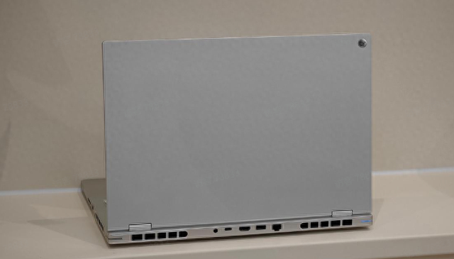 大学生轻薄本怎么选？七彩虹 iGame M16 Origo 这款，学习游戏全搞定