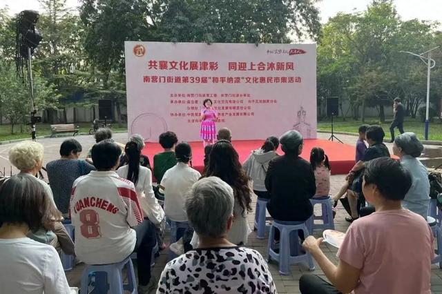 家门口的露天电影院，让你重拾儿时记忆