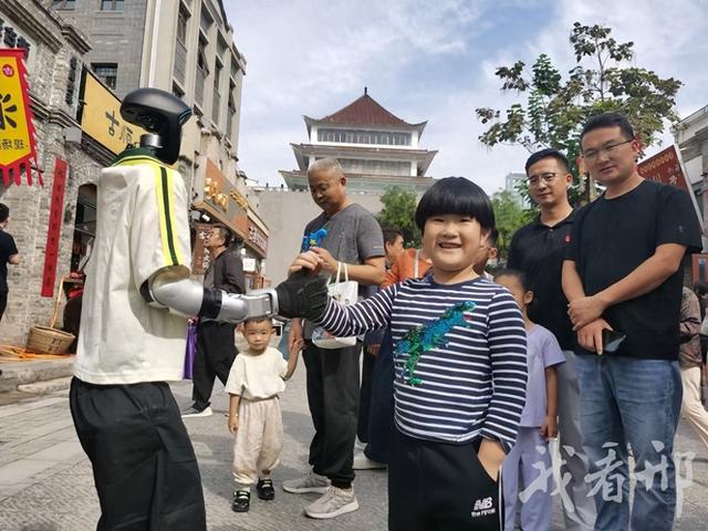 邢台热门景区景点开启“宠客”模式