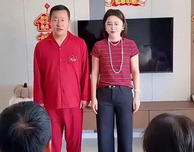 61岁王长贵现状曝光，住300平豪宅在家打吊瓶，每月领4815退休金