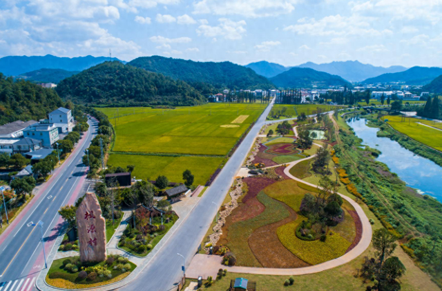 美丽农村路 | 驶入诸暨的秋日画屏，一条公路的24公里浪漫