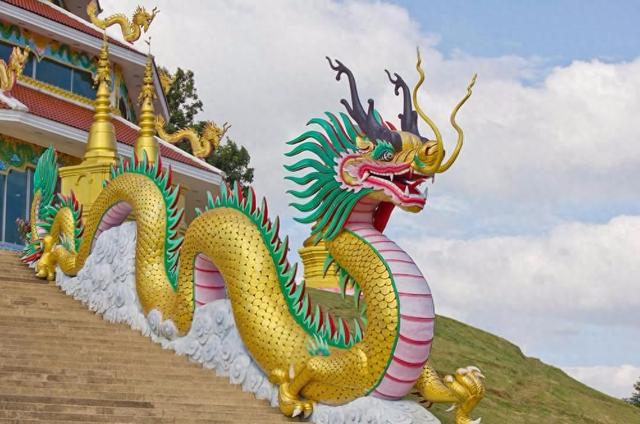 十龙九不全，生肖龙出生在这3个月，一生福禄双全，躺着都挣钱！