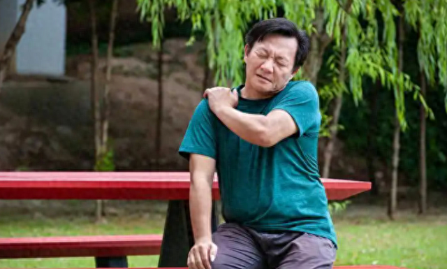 停练后肌肉多久会消失？如何保持住辛苦练出来的肌肉？