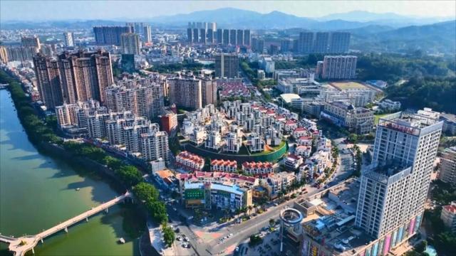 火了！丰顺被珠三角、潮揭汕游客“挤爆了”！​