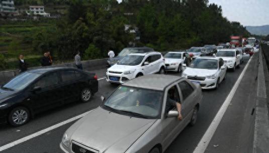 2026清明3天小长假全攻略：祭扫寄思+踏青寻春，错峰不挤超省心