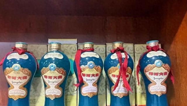 家里有这些酒的要留意了，有可能价值上万，老酒成金矿！