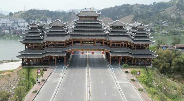 广西低调小城，竟藏着“世界第一”风雨桥，很多人还没去过