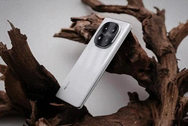 Redmi Note 15 Pro将于本月和大家见面：或是史上最耐摔